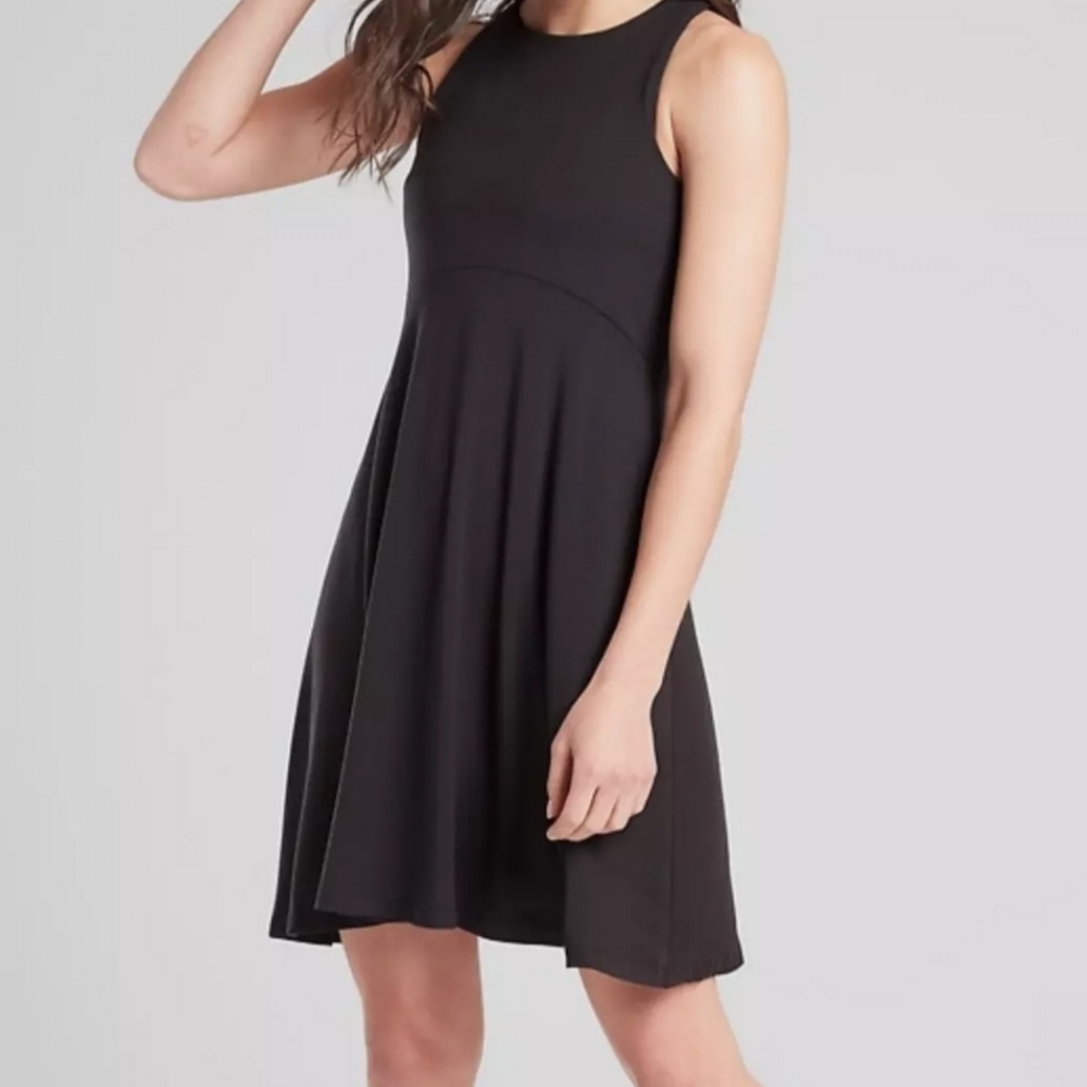 Athleta sleeveless Santorini Thera dress sz Large